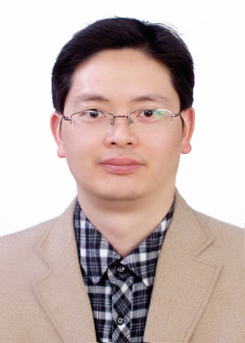 王洪渊照片.jpg